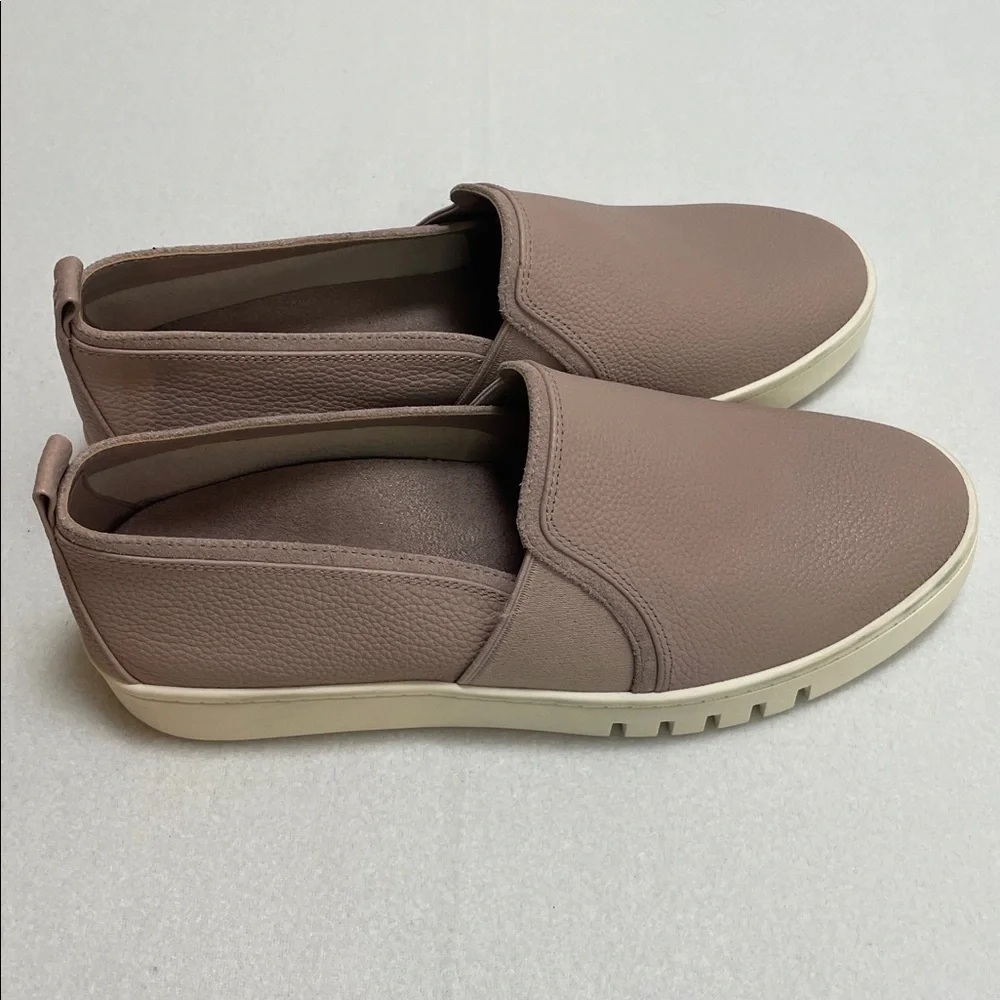 Vionic Cambria Slip On Sneakers in Magnolia Dusk